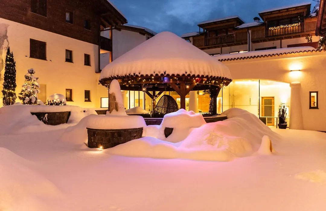 Aparthotel Kastel Seiser Alm-1