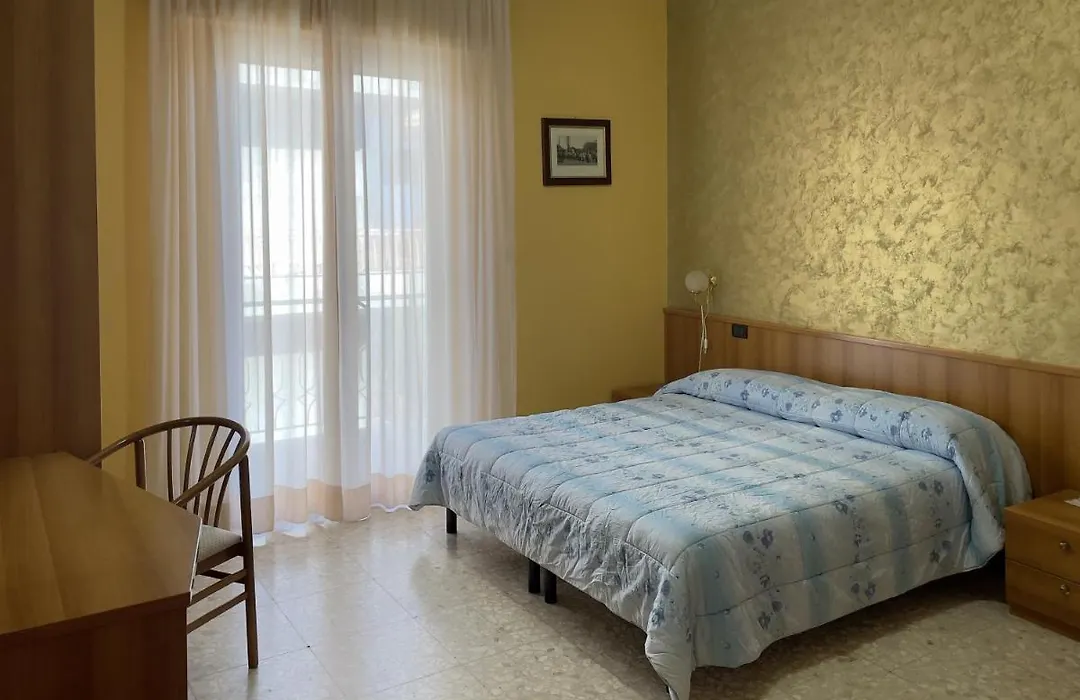 La Lanterna-1