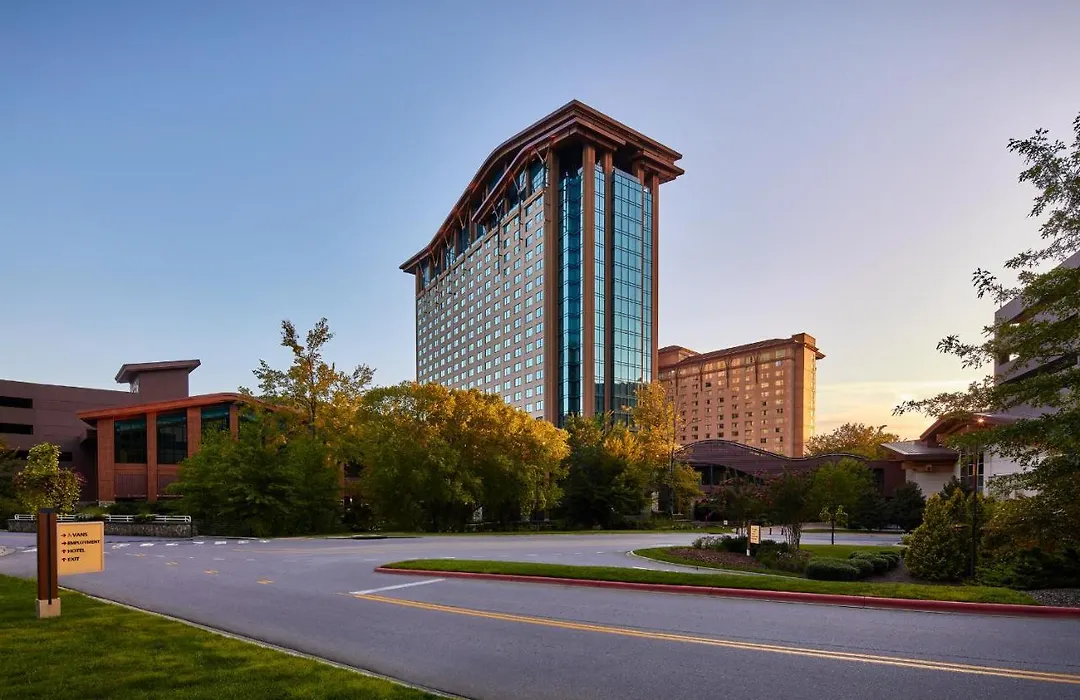 Harrah'S Cherokee Casino Resort - A Caesars Rewards Destination-1