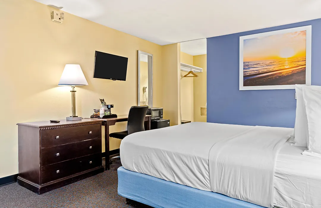 Baymont By Wyndham Orlando North Millenia-1
