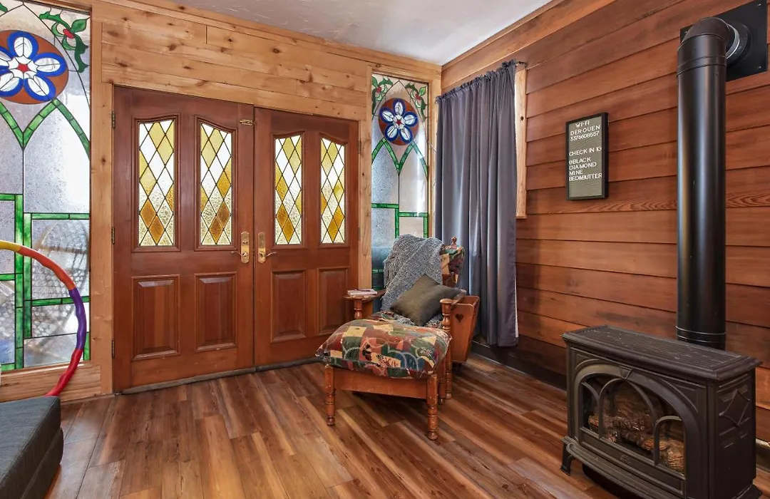 Wanderer Studio, An Off Grid Mountain Guest Studio With Fantastic Views-1