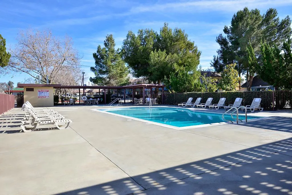 Americas Best Value Inn & Suites - Lancaster-1