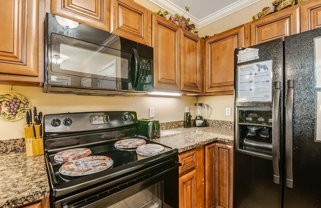 Summit Manor Condos Unit B3052-1