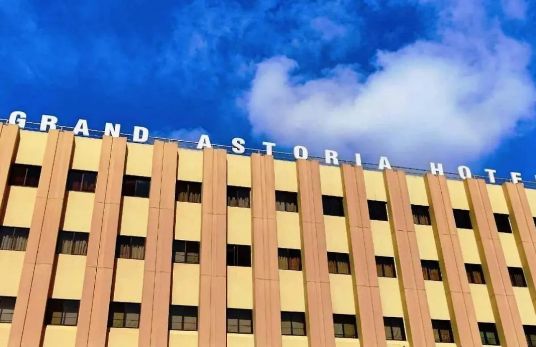 Grand Astoria Hotel-1
