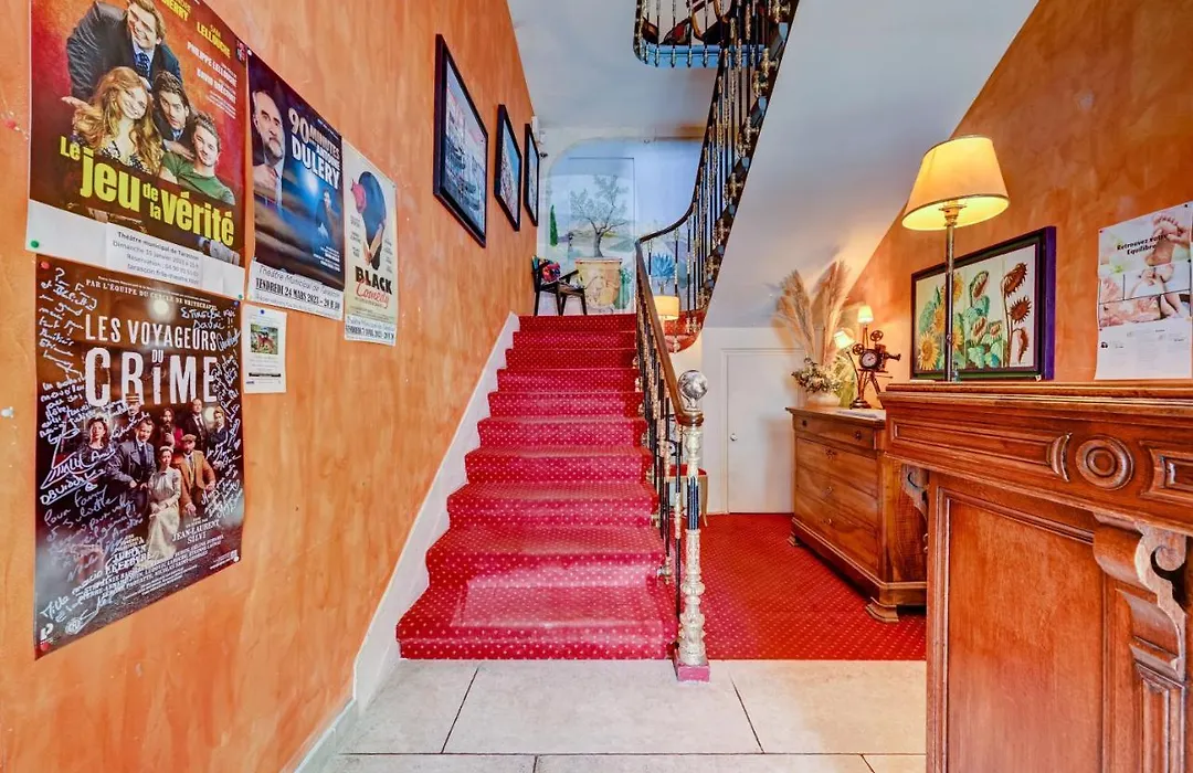 Hotel Des Artistes-1