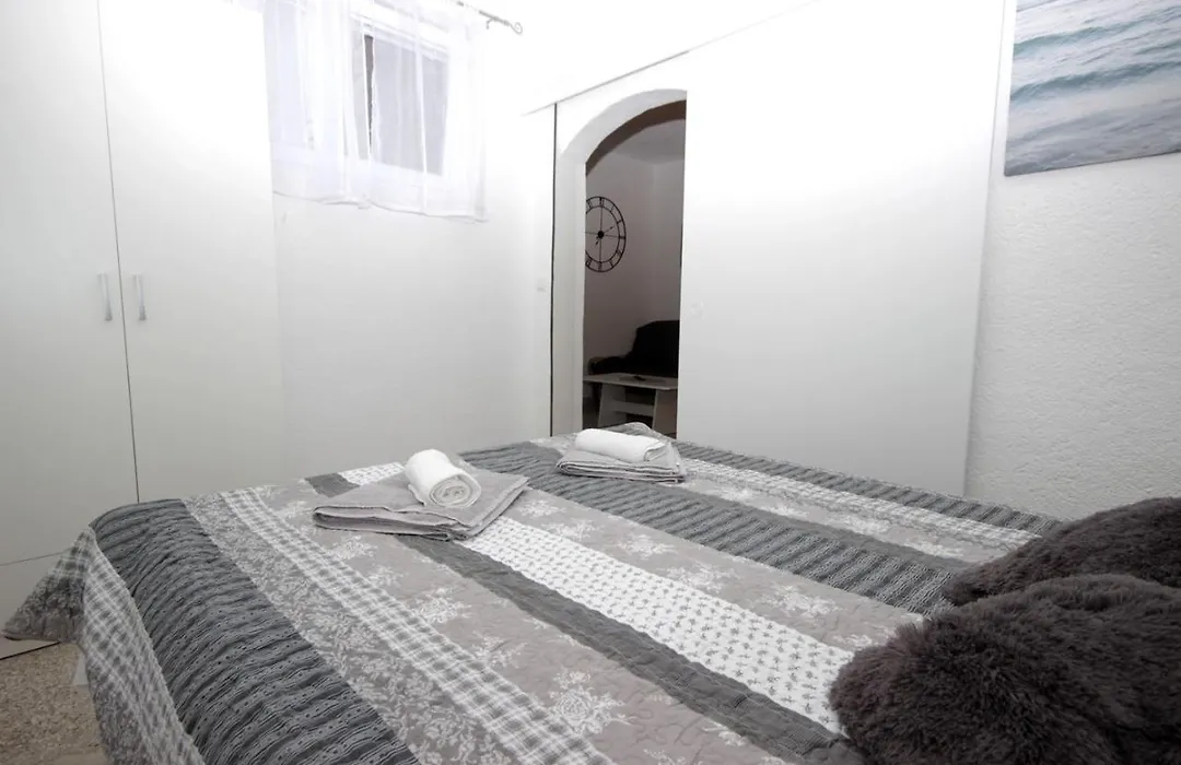Apartments D-1