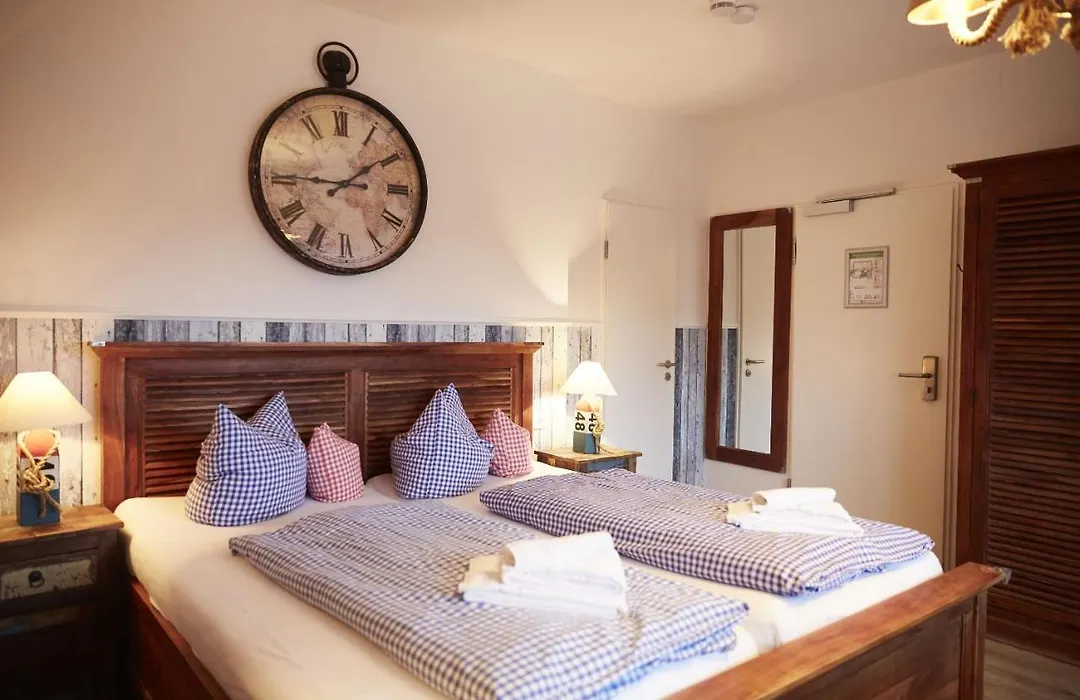 Bernstein-Hotel Bootshaus-1