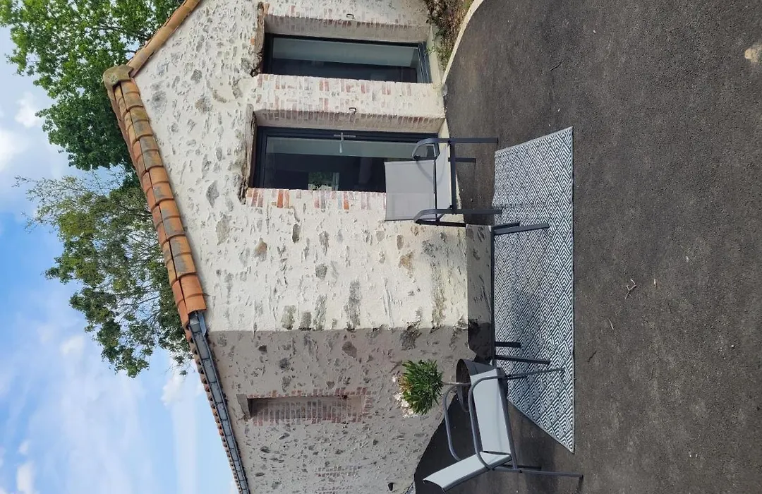 Studio Quartier Calme-1