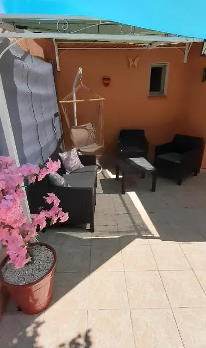 CHEZ VERO - Chambre d'hôte privée - proche Cassis Ste Baume Marseille Le Castelet Agora - parking clos --1