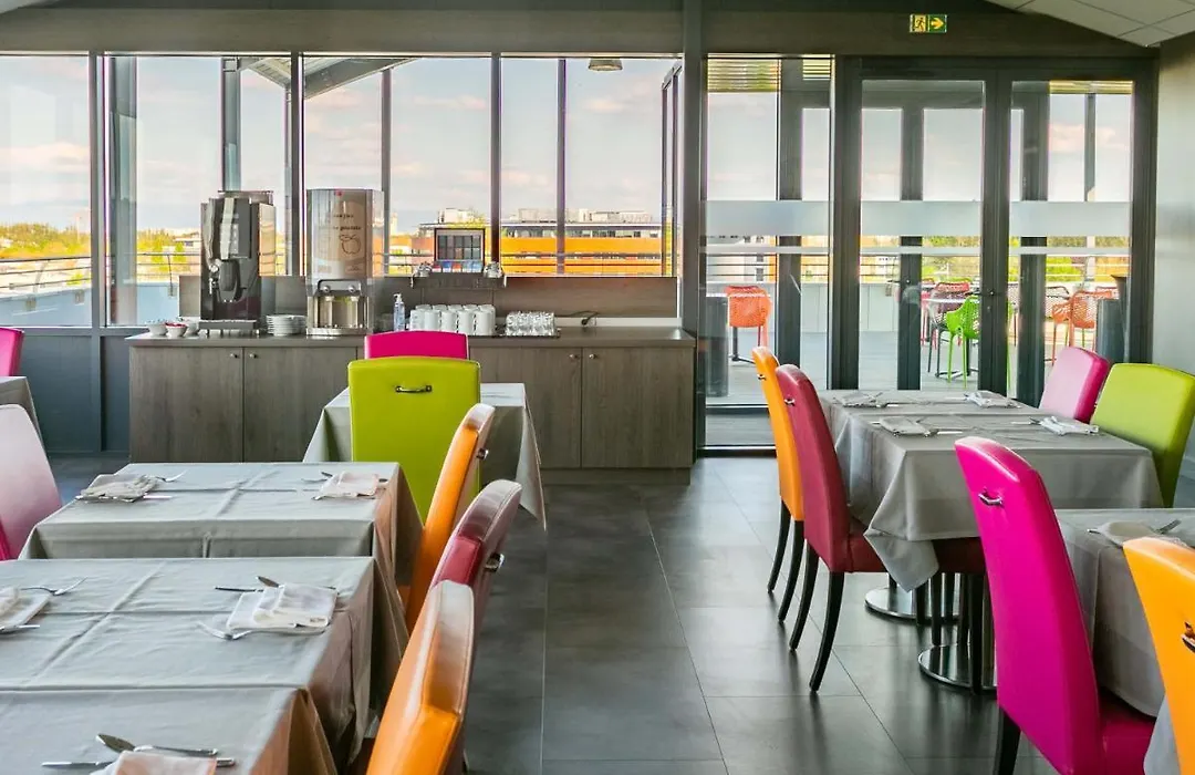 B&B Hotel Strasbourg Nord Schiltigheim Lac 4 Etoiles-1