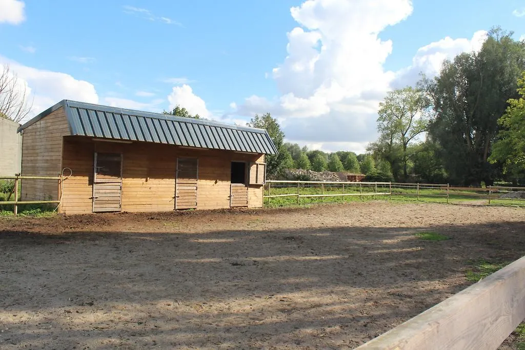 Chambres D'Hotes Les Ecuries De La Source-1