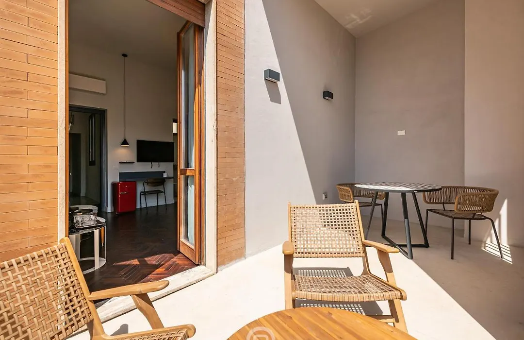 Estay - Verso Suites-1