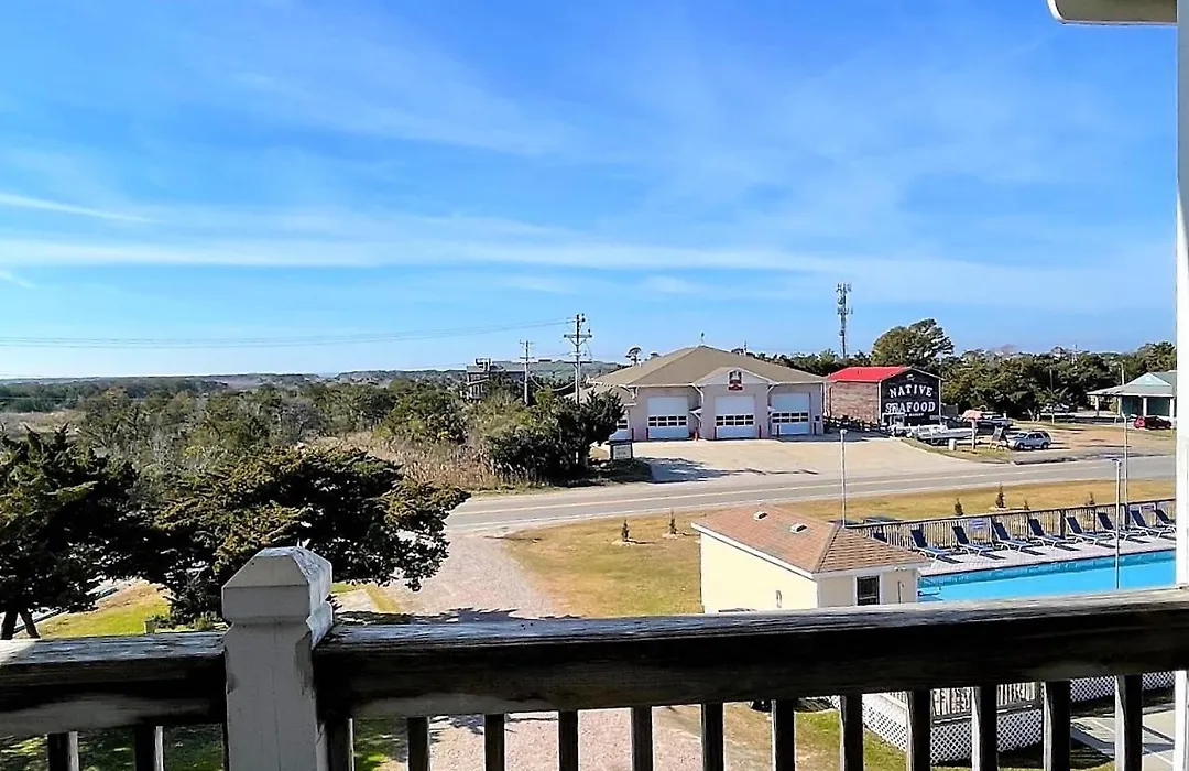 Pony Island Inn-1