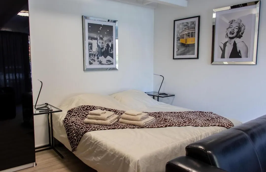 Bed And Breakfast Harvey Room-1