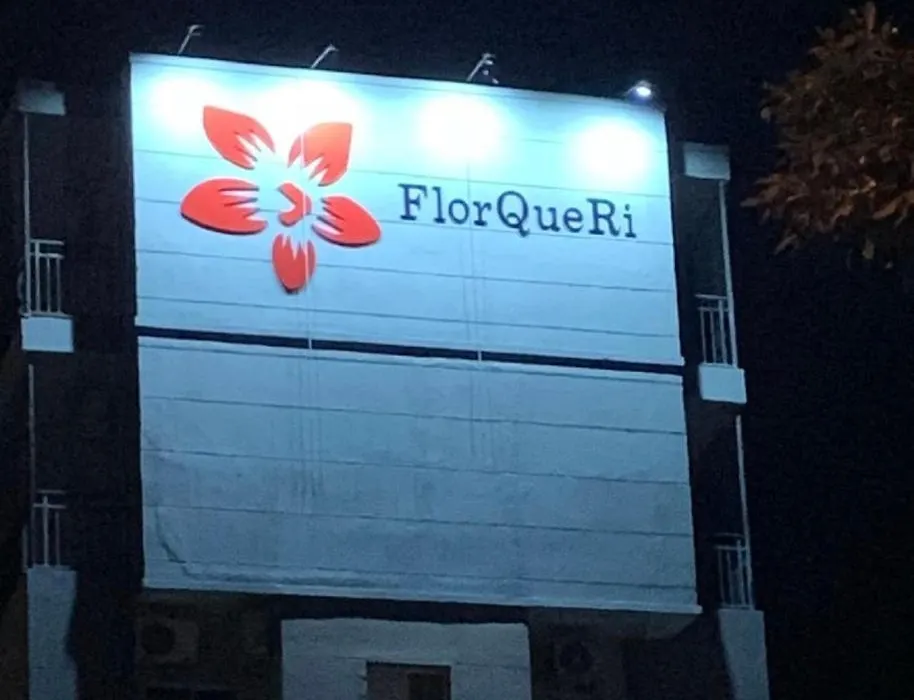 Flor Que Ri - Flats Mobiliados na Melhor Localização-1