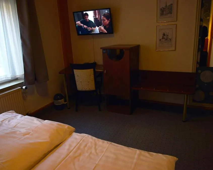 Hotel-Nachtwächter-1