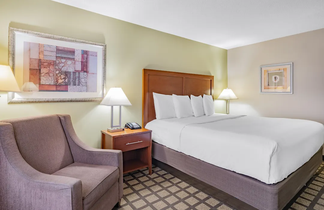 Baymont By Wyndham Gurnee-1