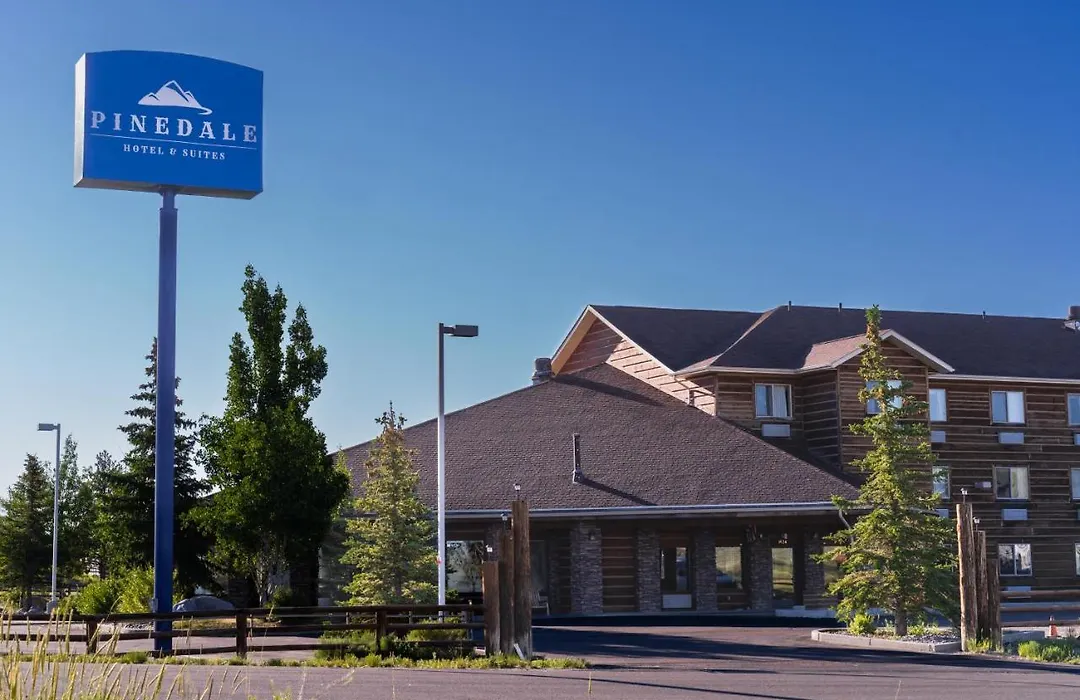 Pinedale Hotel & Suites-1