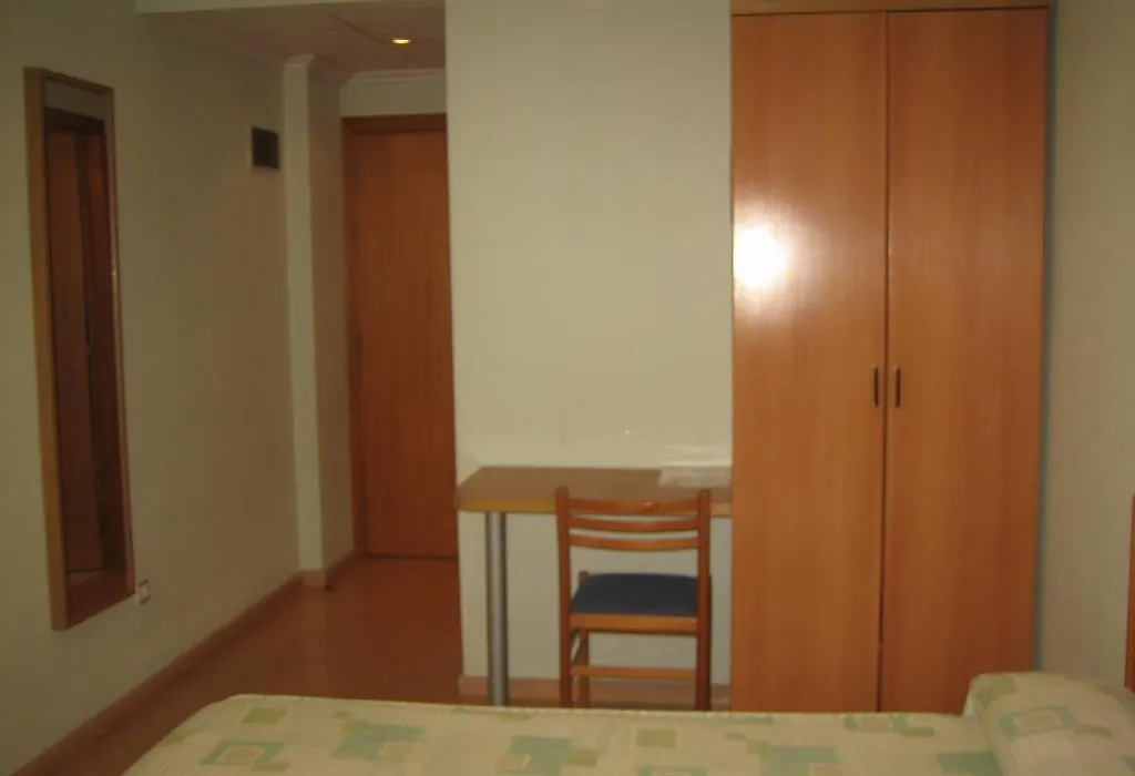 Hostal Madruga-1