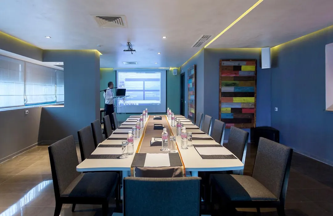 Business Hotel-1