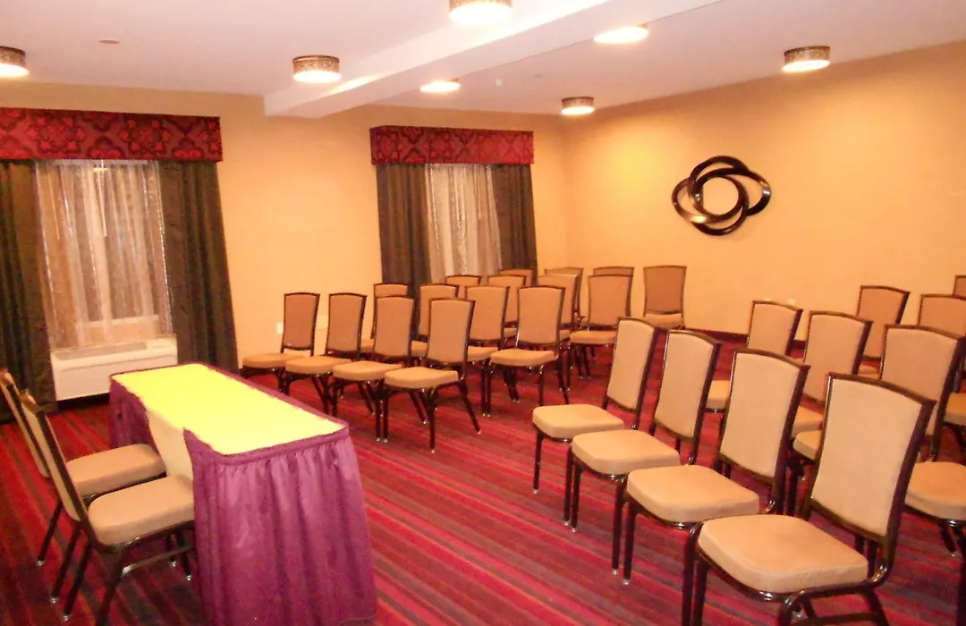 Holiday Inn Express Hotel & Suites Vineland Millville By Ihg-1
