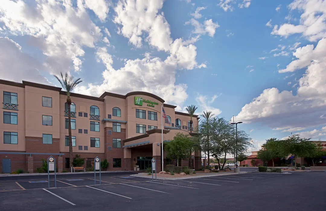 Holiday Inn & Suites Goodyear - West Phoenix Area By Ihg-1