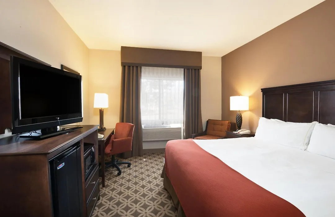 Holiday Inn Express Show Low By Ihg-1