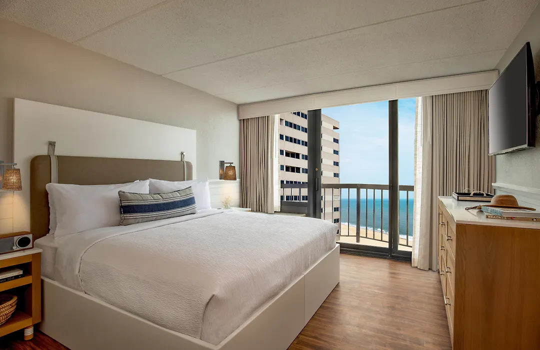 Ashore Oceanfront Hotel By Marriott-1