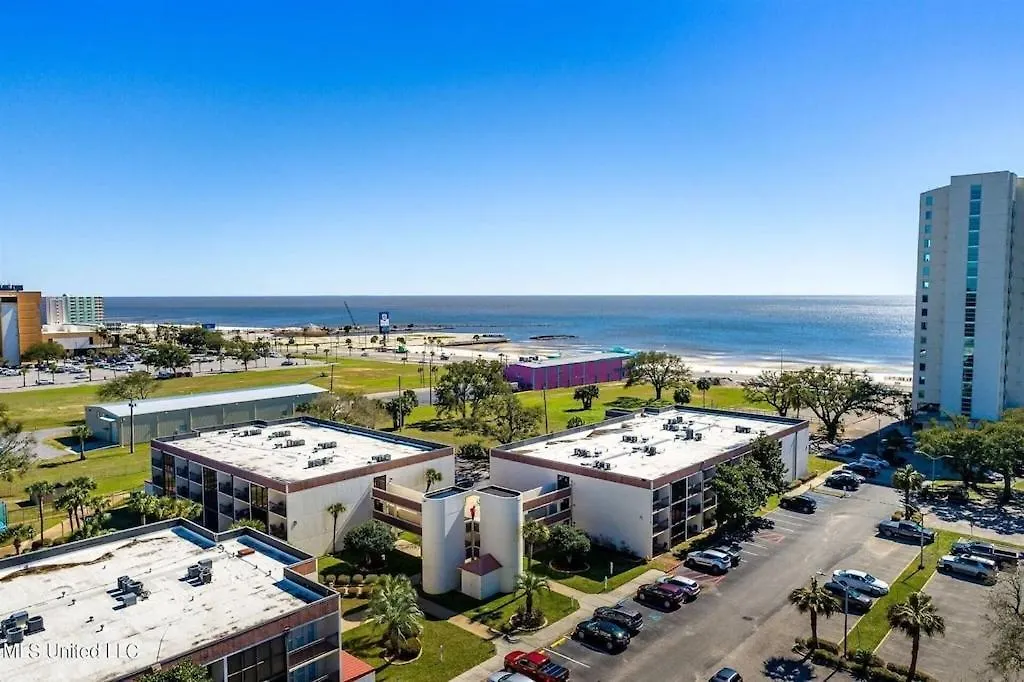 Biloxi Beach Condo-B-1