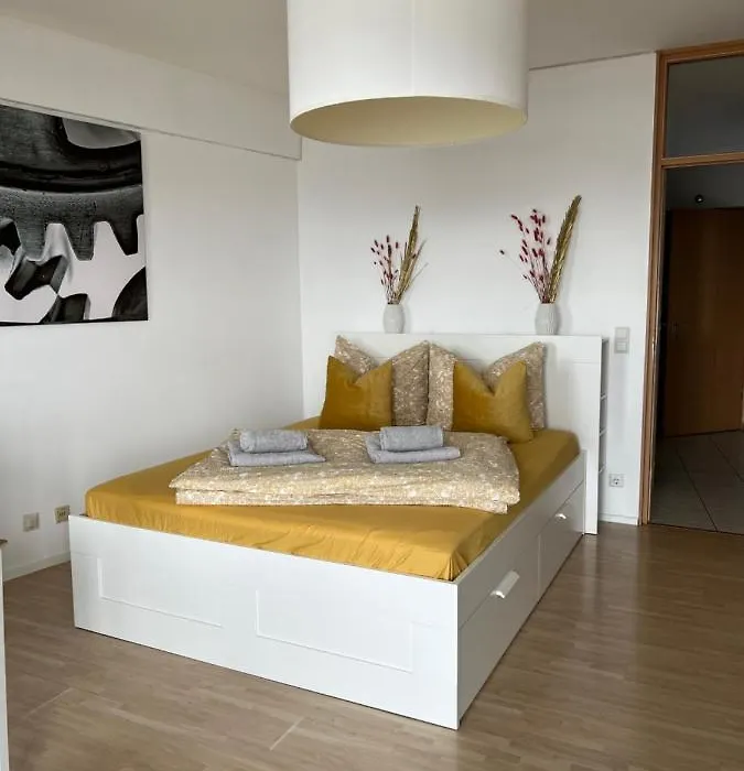 Cityapartment Im 33. Stock-1