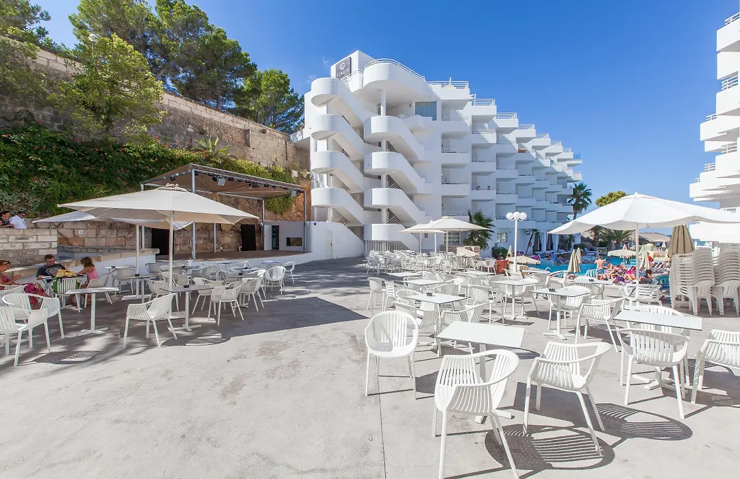 Fergus Style Cala Blanca Suites-1
