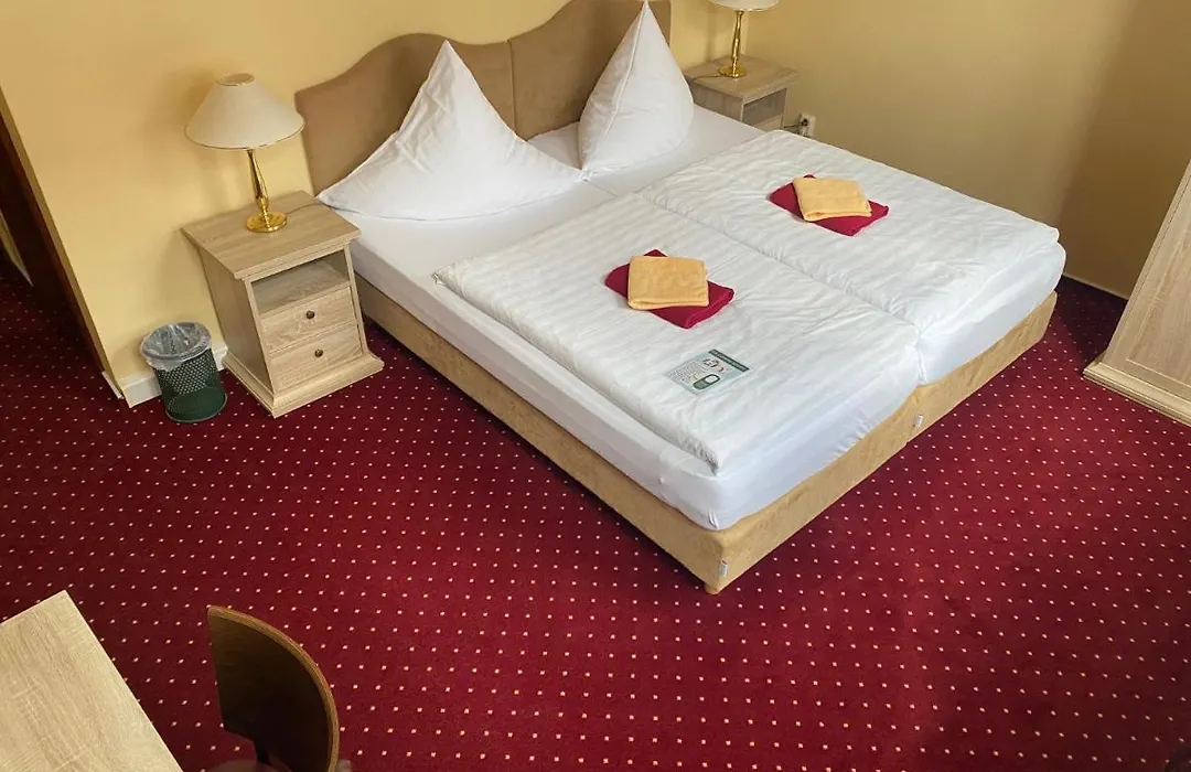 Hotel garni Am Dippeplatz-1