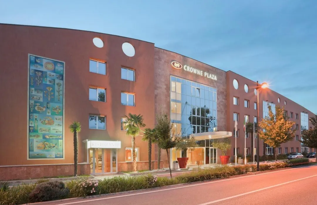 Crowne Plaza Venice East By Ihg-1