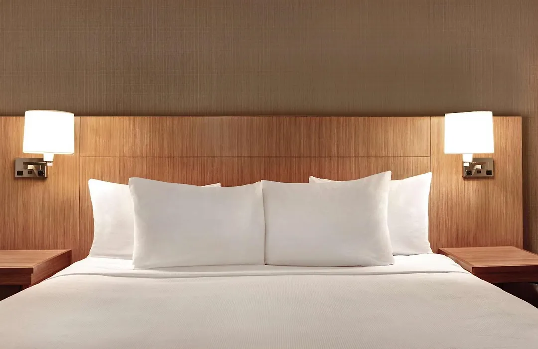 Hyatt Place Bloomington / Normal-1