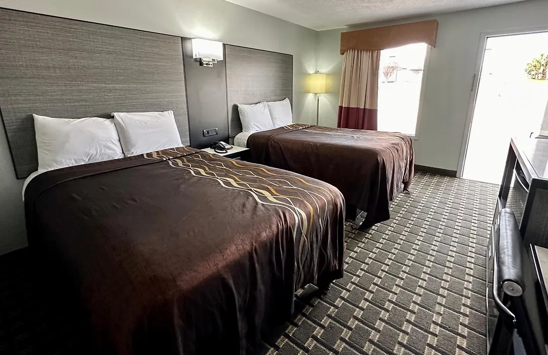 Red Carpet Inn - Natchez-1