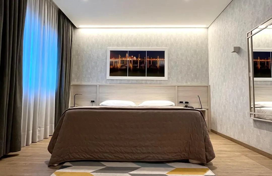 Hotel Poppi-1