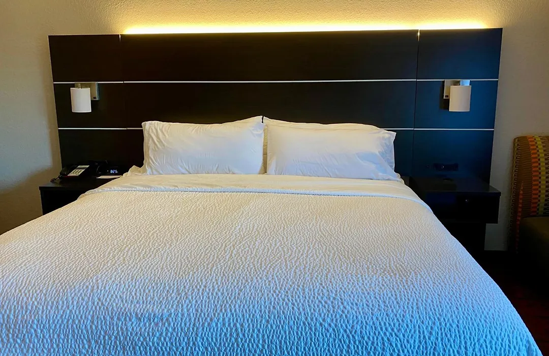 Holiday Inn Express Metropolis By Ihg-1
