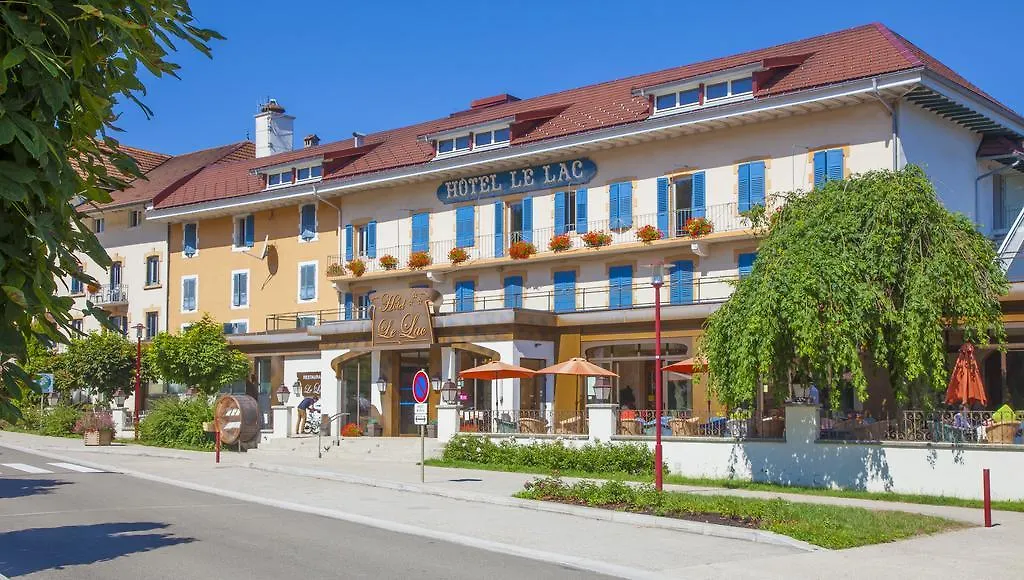Hôtel-Restaurant Le Lac-1
