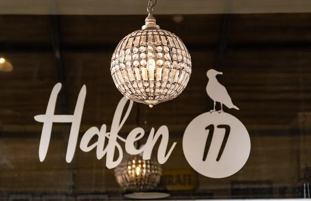 Hafen 17 Hotel Küche Bar-1