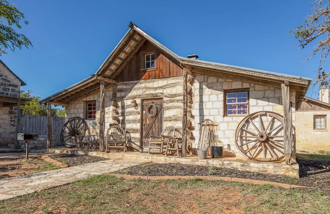 Country Inn Cottages-1