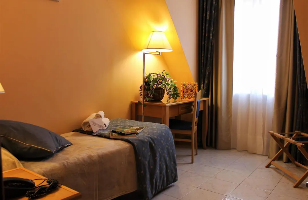 Hotel Bristol-1
