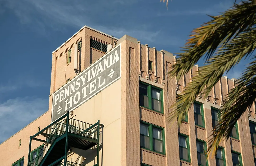Courtyard By Marriott St. Petersburg Downtown-1