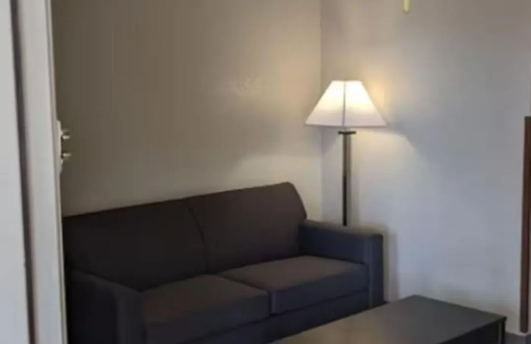 Atrium Inn-1