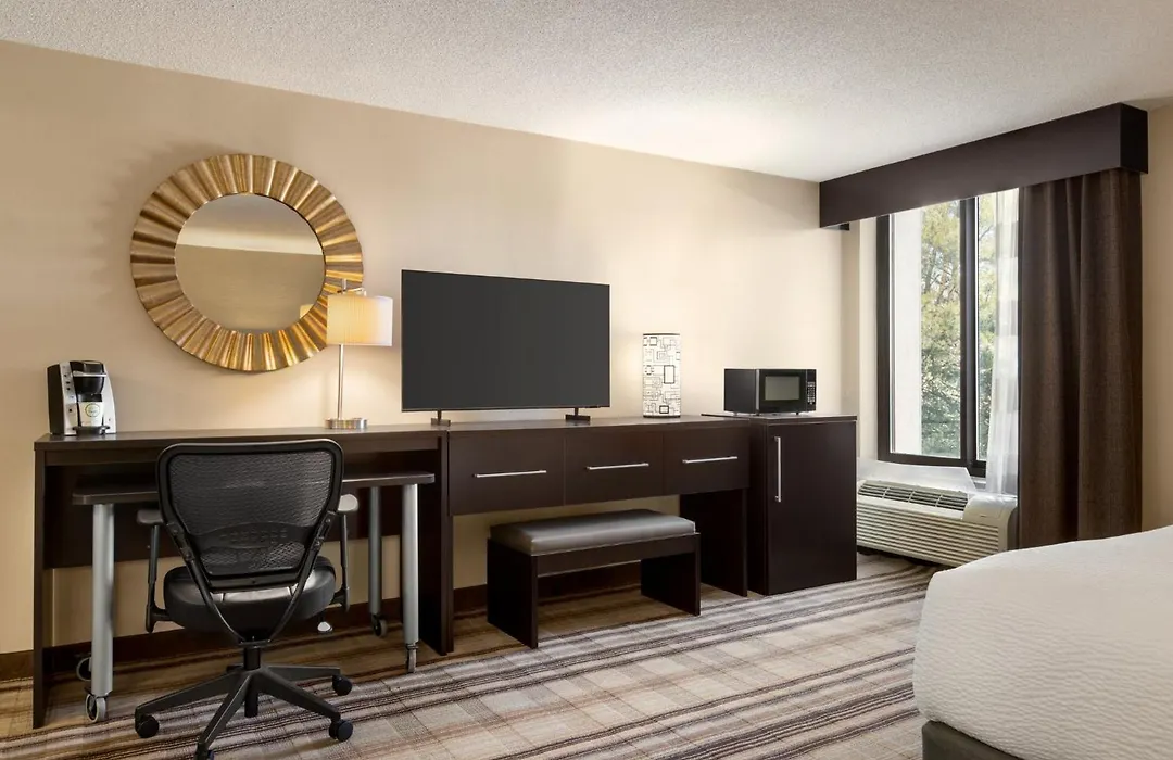 Holiday Inn Gaithersburg By Ihg-1
