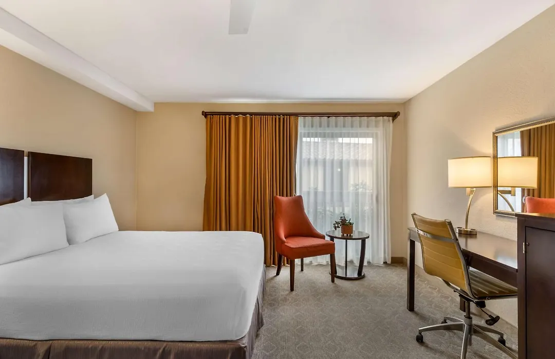 Best Western Plus Monterey Inn-1