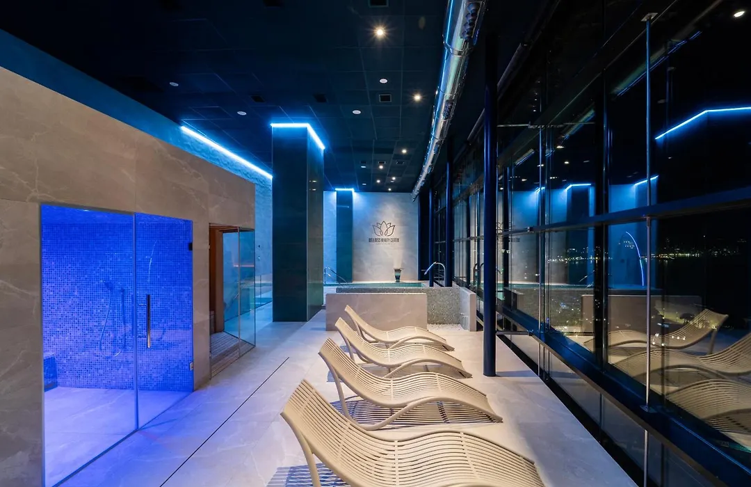 Gran Hotel Bali & Spa-1