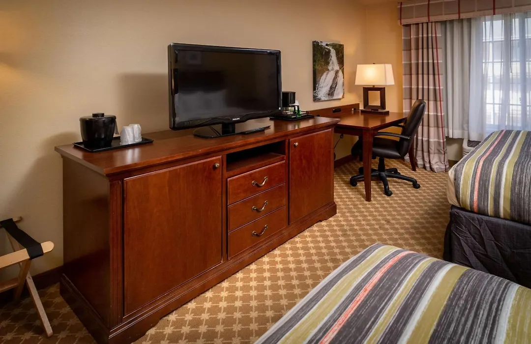 Country Inn & Suites By Radisson, Charleston South, Wv-1