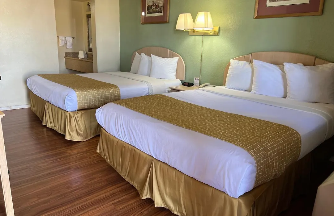 Travelodge By Wyndham Holbrook-1