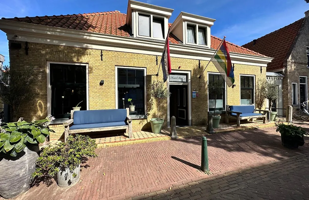 Hotel Buren-1