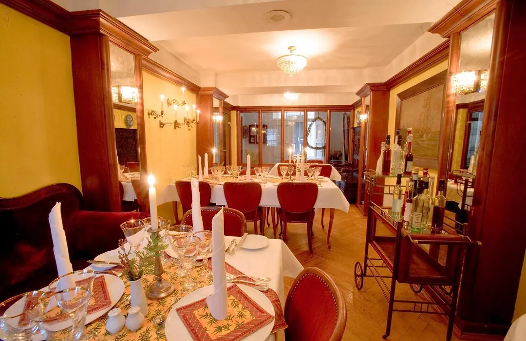 Hotel Reingard-1